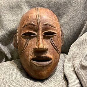 African facemask decorative